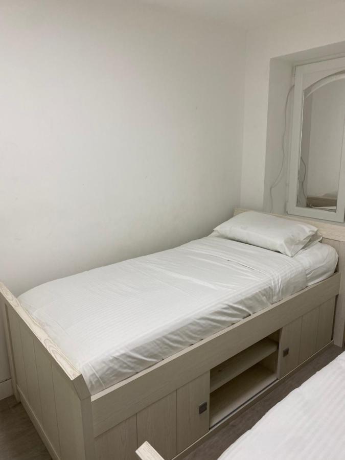 Appartement Deux Chambres Pres De Atomium Brussels Luaran gambar