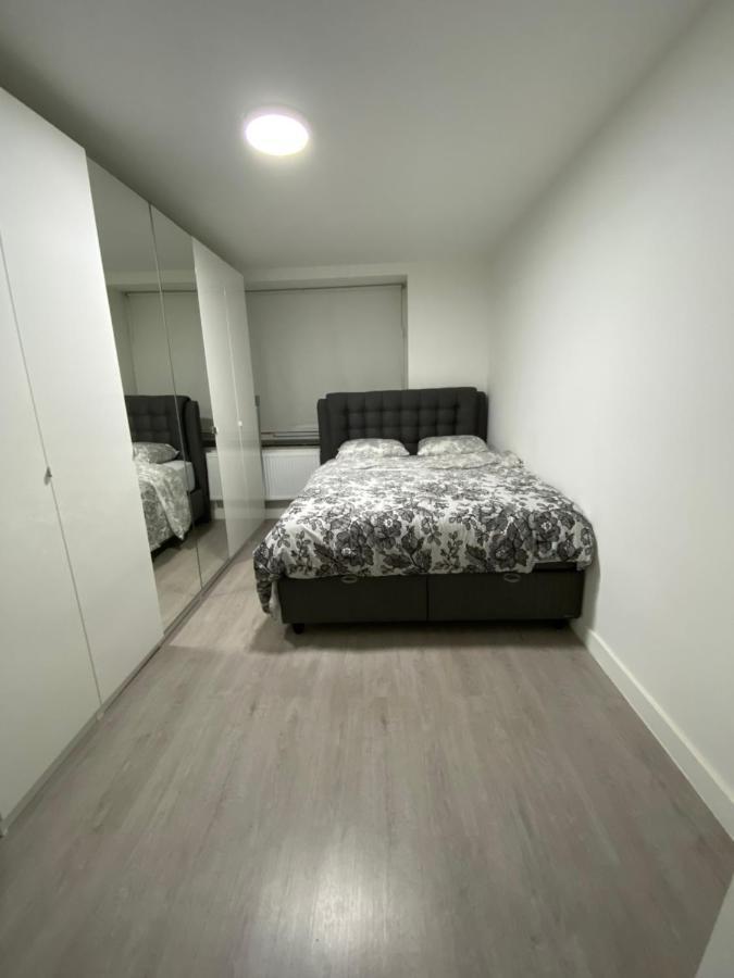 Appartement Deux Chambres Pres De Atomium Brussels Luaran gambar